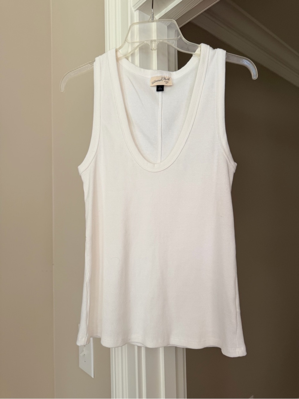 Universal Thread White Ribbed Scoop Neck Tank